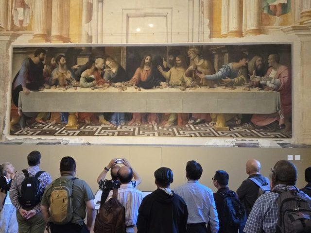 Last supper painting in the museum of the basilica and convent of the Abbey of St. Benedict in Polirone. Notice the artist painted the creases in the table cloth!