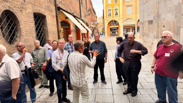 Walking tour of Nonantola
