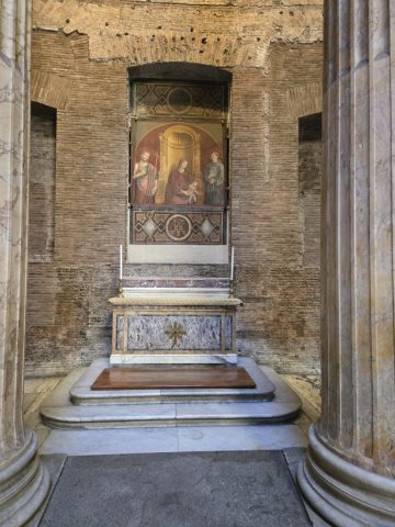 The Chapel of the Madonna of Clemency is located in the southeast apse of the Pantheon. It is dedicated to the Virgin Mary, who is often depicted as the Madonna of Clemency. The chapel is decorated with a fresco of the Madonna of Clemency, which was painted by Giovanni Battista Gaulli in the 17th century.