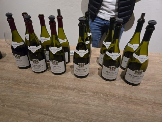 To conclude the day, we did a wine tasting in Burgundy. The tenor/flavor of Burgundian wines differs from most other red and white wines.