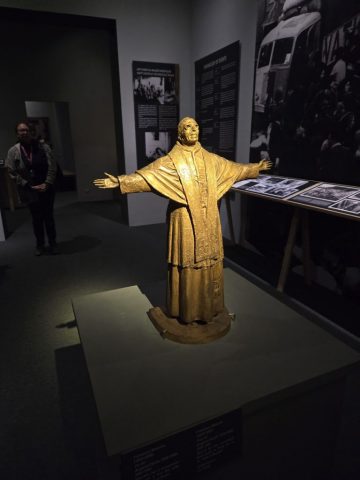ope Pius XII welcomed war victims to Castel Gandolfo during World War II, transforming the papal palace and its gardens into a refuge for over 12,000 people.