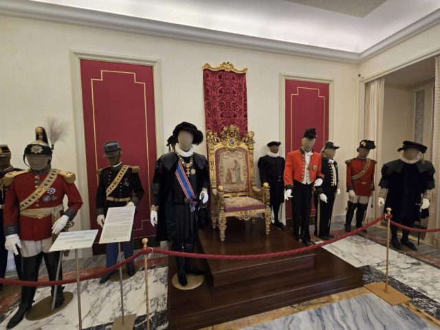 HIstorically, when meeting with the pope, he had a full complement of his advisors.