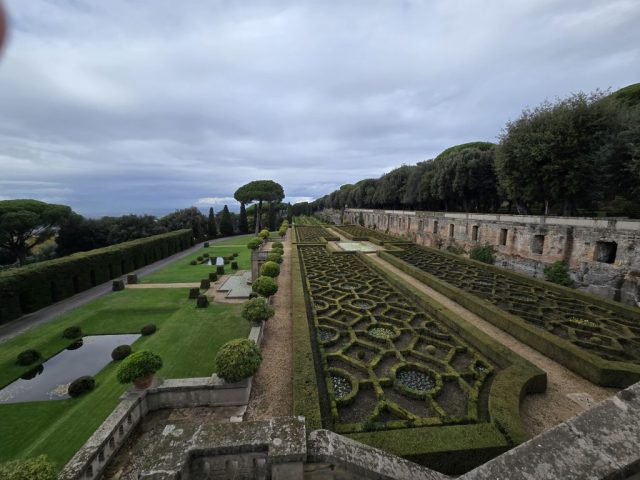 Borgo Ladato Si' gardens